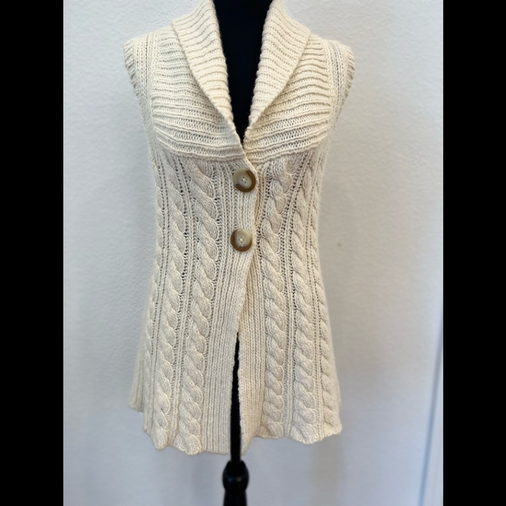 Eddie Bauer Cream Cable Knit Sweater Vest